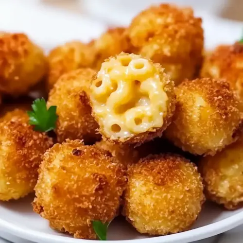Cheesy Mac and Cheese Bites